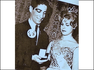 Gary Hirsh crowns Sue Cass, Miss 214