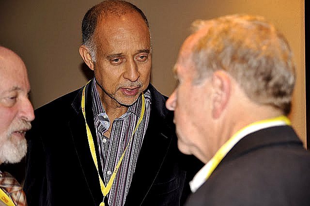 John Deans chats with Steve Borowsky (l) and Bob Lobis (r) and