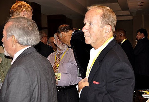 Wayne Saslow (l) and Bob Lobis