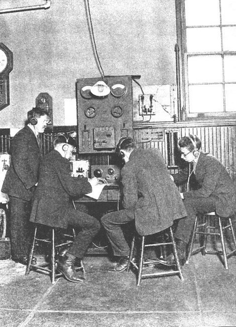 WCHS - Early Radio (1921)Buffs