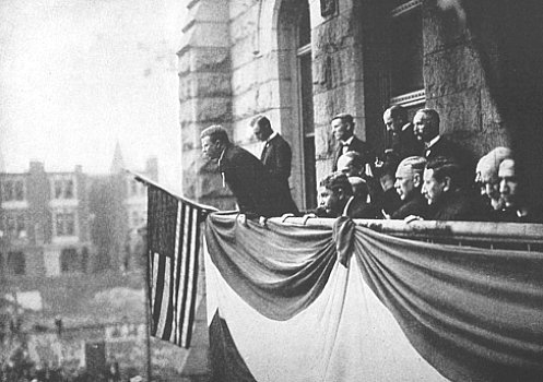 Theodore Roosevelt addressing CHS students
