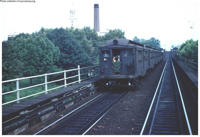 Frankford El train